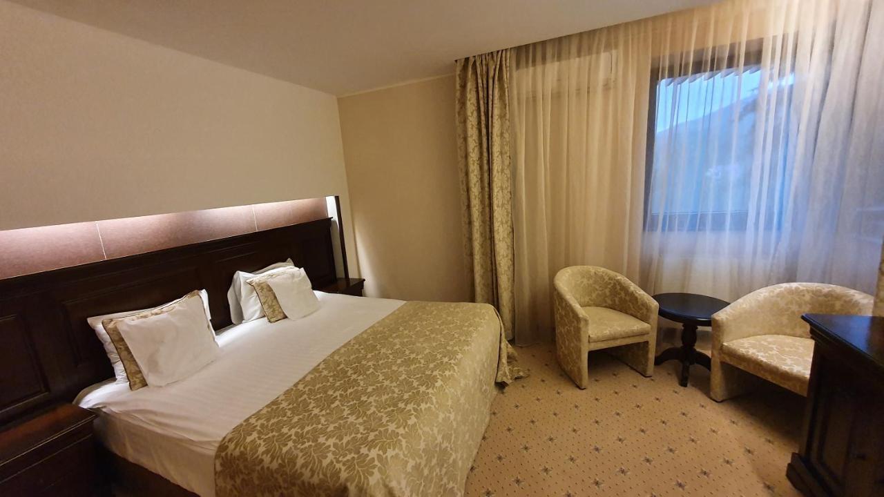 Apartament 2706 Alpin Resort, Etaj 7, Poiana Brasov Buitenkant foto