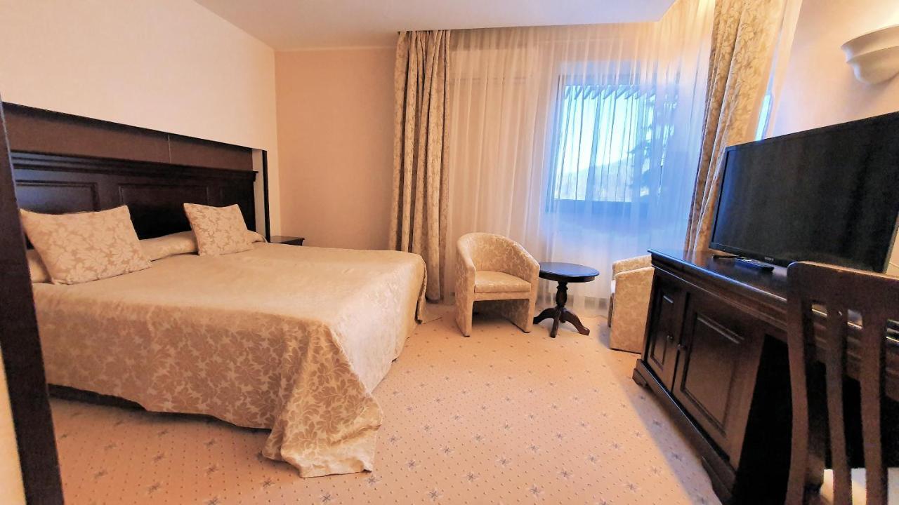 Apartament 2706 Alpin Resort, Etaj 7, Poiana Brasov Buitenkant foto