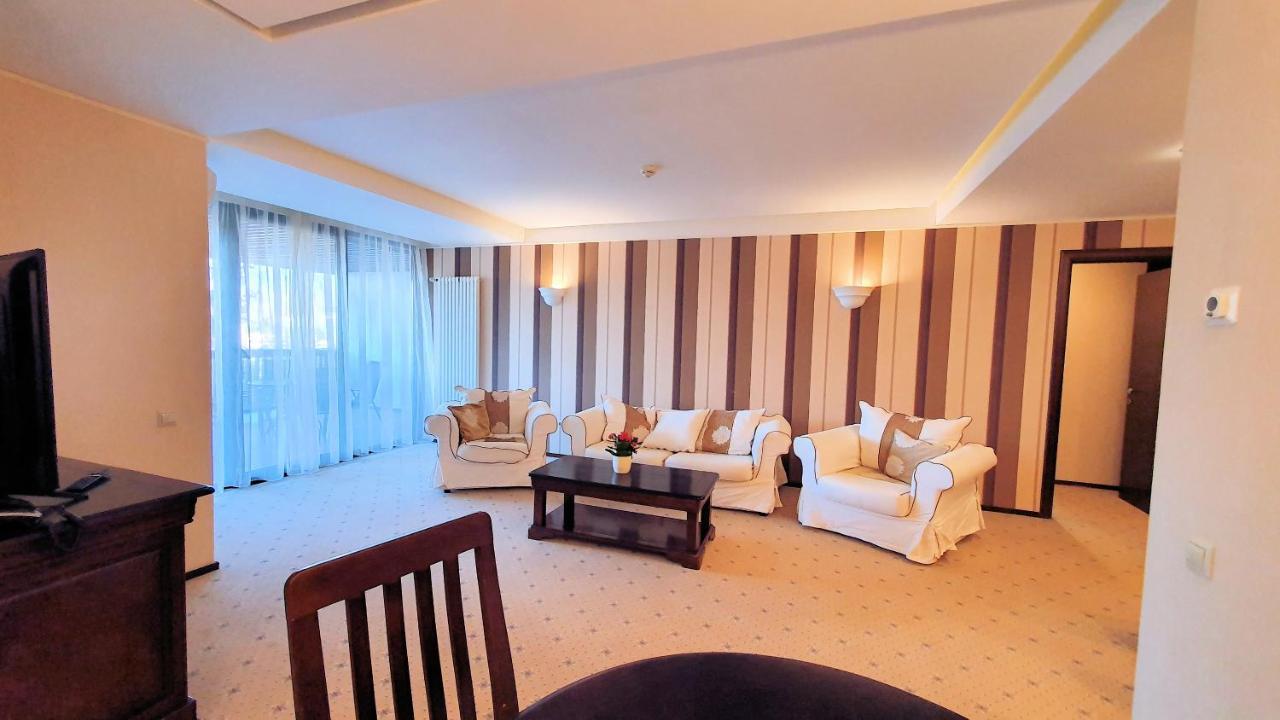 Apartament 2706 Alpin Resort, Etaj 7, Poiana Brasov Buitenkant foto